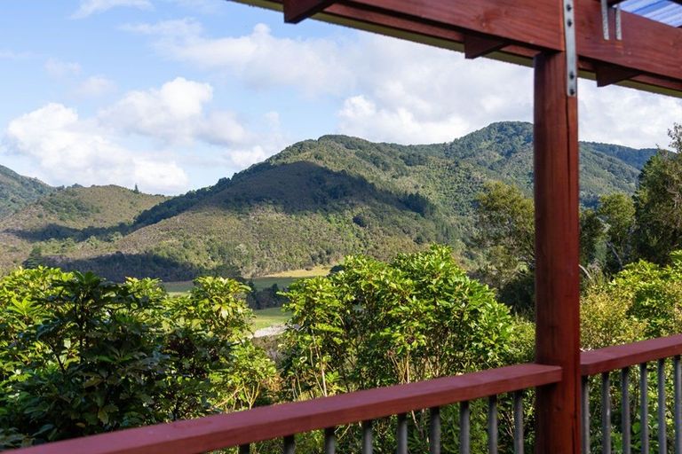 Photo of property in 350c Mt Holdsworth Road, Mount Holdsworth, Carterton, 5791