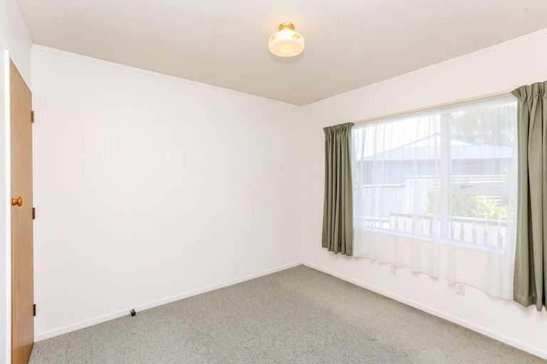 Photo of property in 1/6 Wicklow Place, Bell Block, New Plymouth, 4312