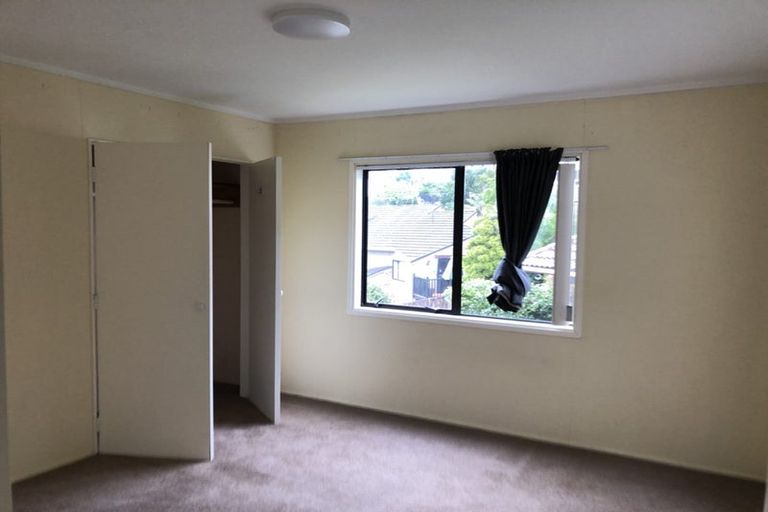 Photo of property in 11 Murano Place, Chatswood, Auckland, 0626