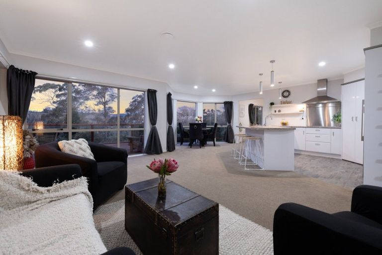 Photo of property in 28 Tuscany Place, Ohauiti, Tauranga, 3112