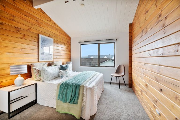 Photo of property in 22 Palomino Drive, Henderson, Auckland, 0612