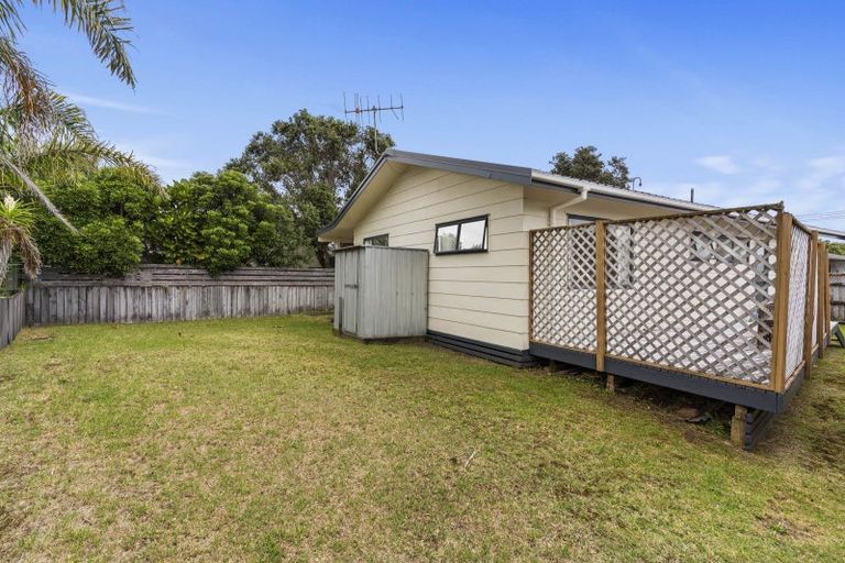 Photo of property in 104b Linton Crescent, Whangamata, 3620