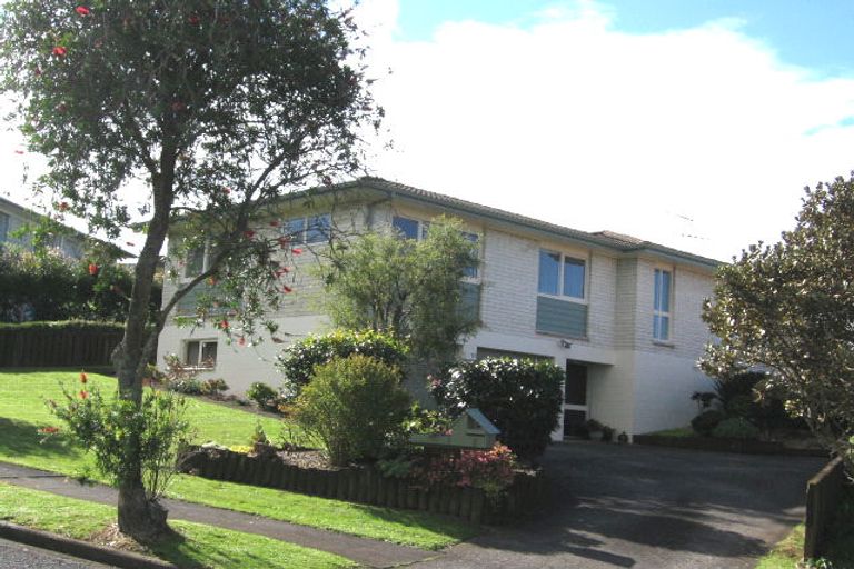 Photo of property in 5 Golders Place, Howick, Auckland, 2014