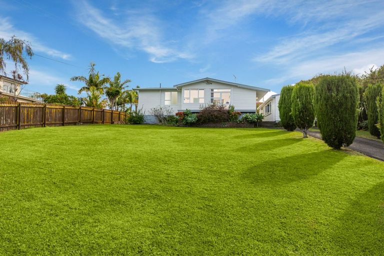 Photo of property in 69 Killarney Avenue, Torbay, Auckland, 0630
