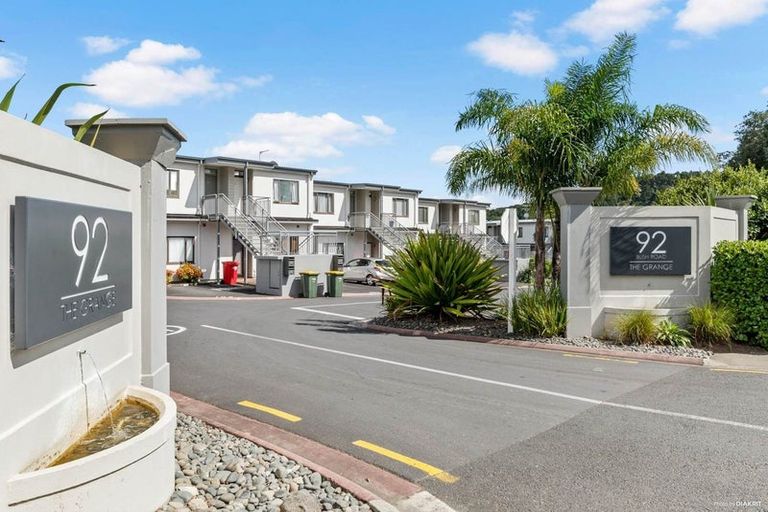 Photo of property in The Grange, 20/92 Bush Road, Albany, Auckland, 0632