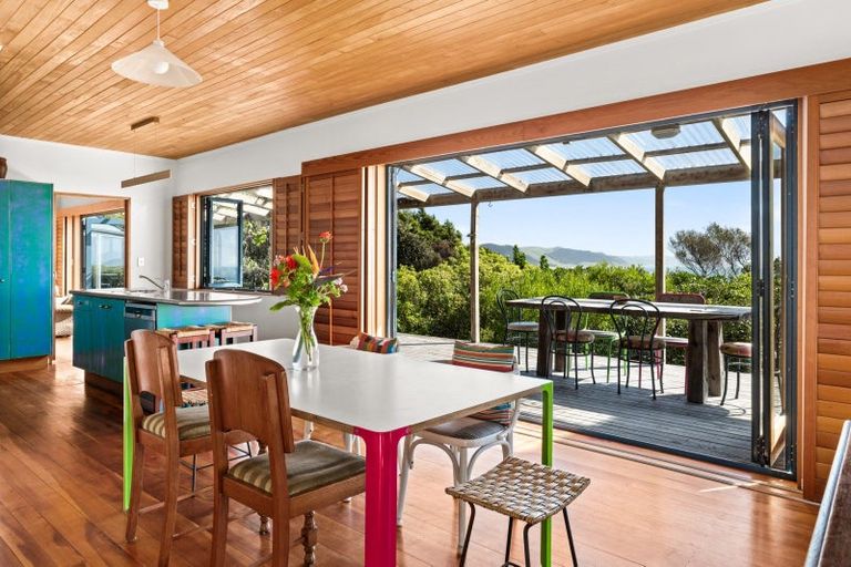 Photo of property in 197 Harper Road, Waimarama, Havelock North, 4294