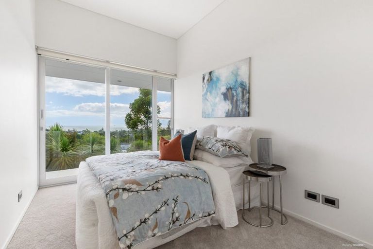 Photo of property in 25 Braemar Road, Castor Bay, Auckland, 0620