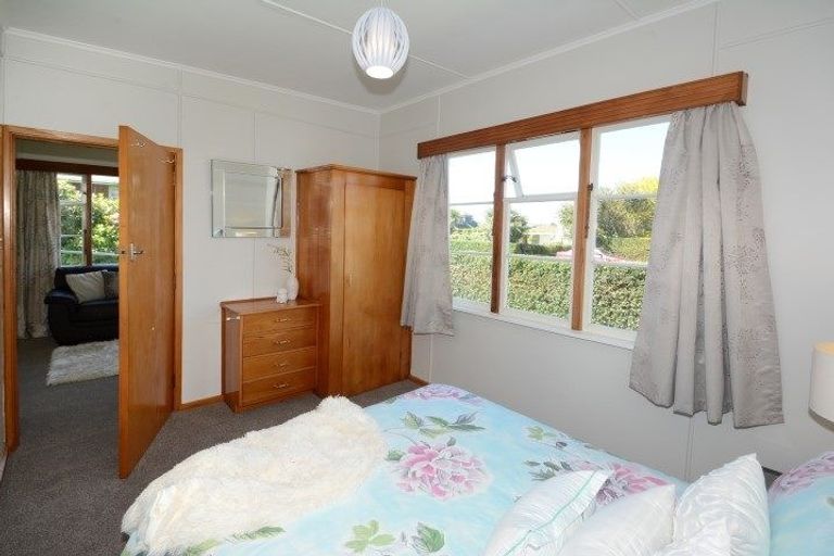 Photo of property in 14 Beaumaris Street, Outram, 9019