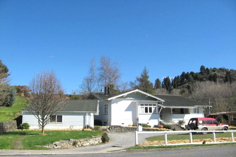 Photo of property in 92 Goldfinch Street, Taihape, 4720
