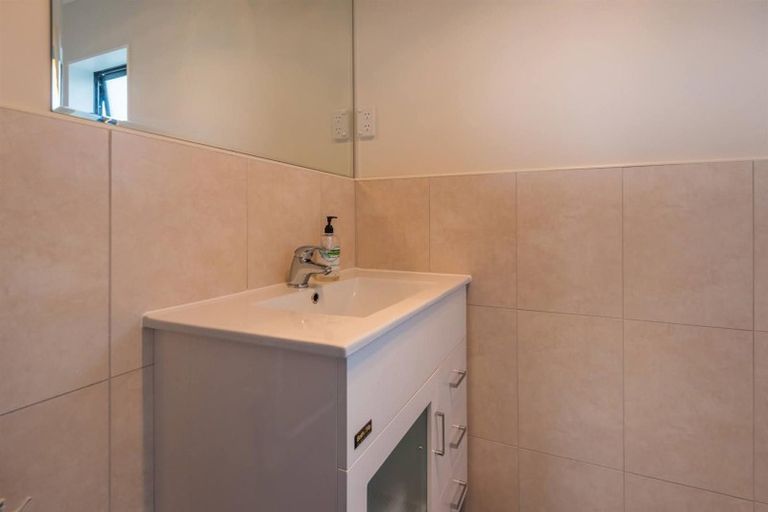 Photo of property in 48 Kirikiri Drive, Papakura, 2110