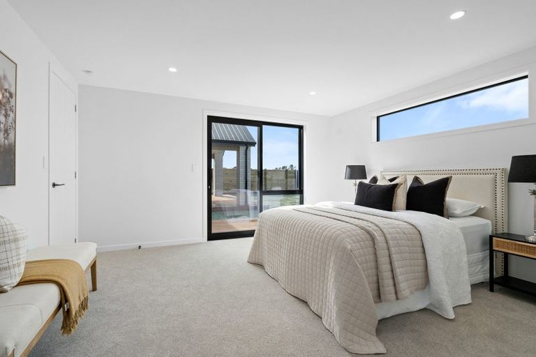 Photo of property in 14a Rose Leigh Drive, Cambridge, 3434