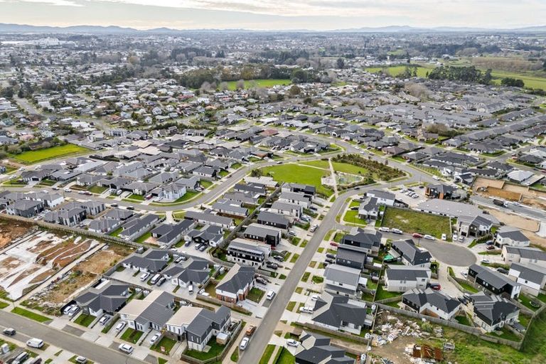 Photo of property in 1/51 Cabourne Drive, Glenview, Hamilton, 3206