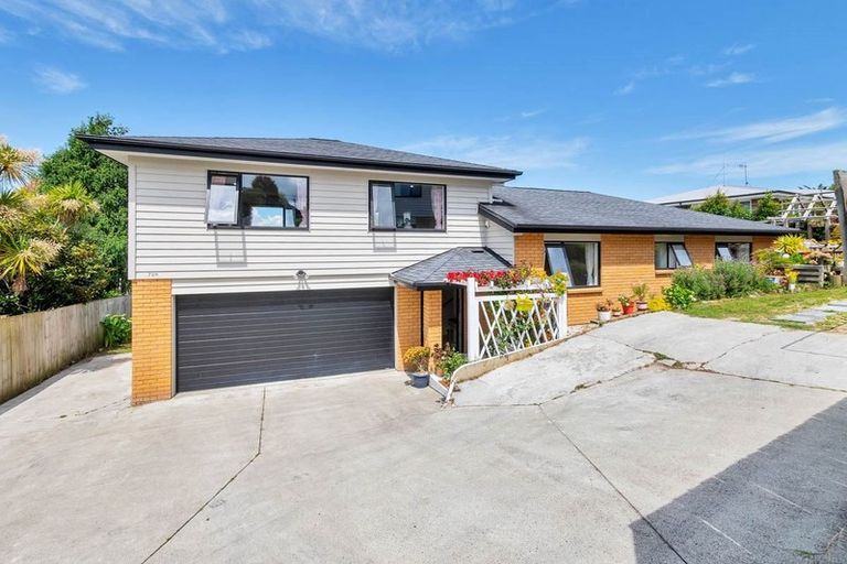Photo of property in 70d Glengarry Road, Glen Eden, Auckland, 0602