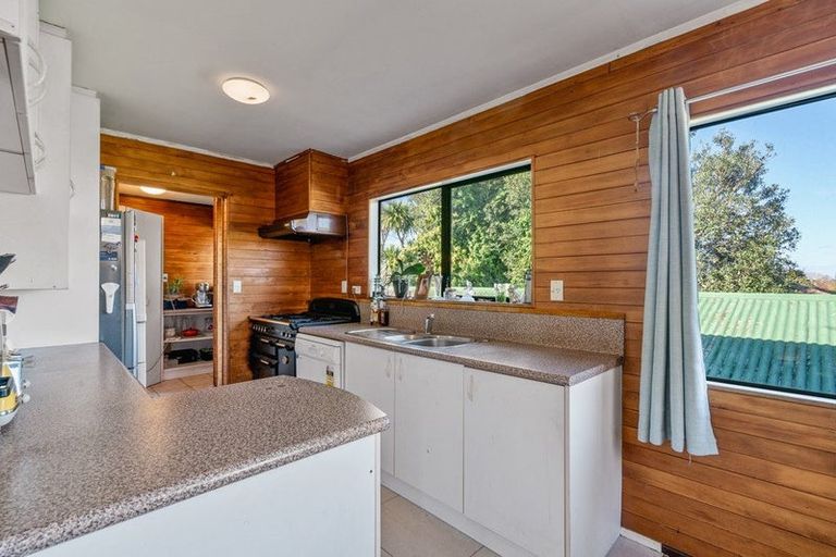 Photo of property in 12 Lendenfeld Drive, Papatoetoe, Auckland, 2025