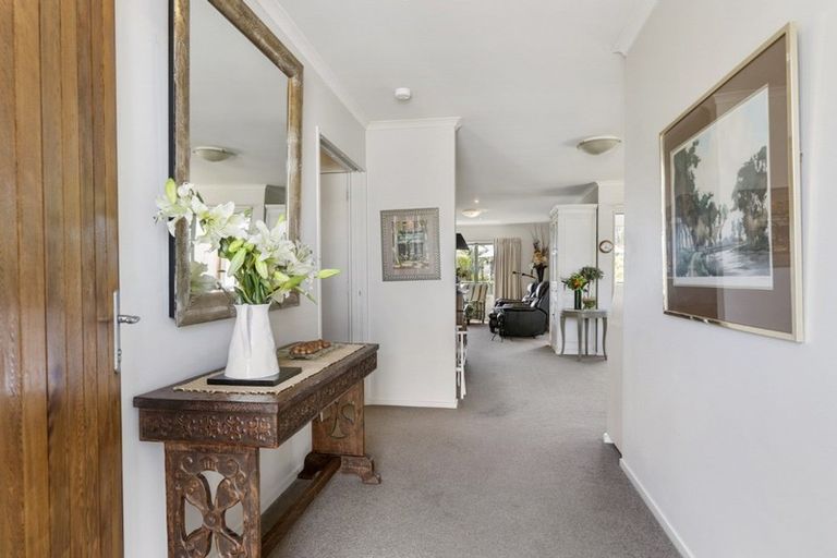 Photo of property in 117 Bruce Wallace Place, Whangamata, 3620