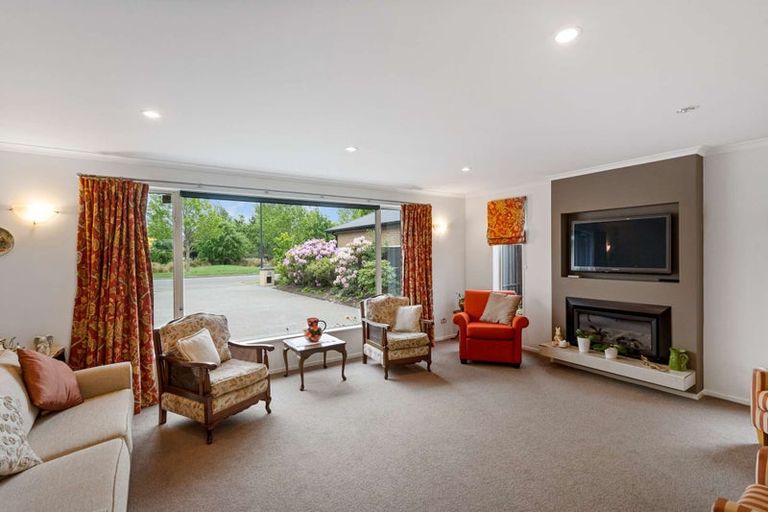 Photo of property in 4 Fw Delamain Drive, Yaldhurst, Christchurch, 8042