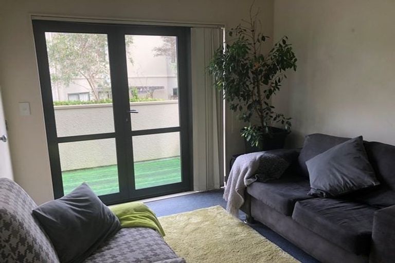 Photo of property in 7/3 Orwell Road, Greenhithe, Auckland, 0632
