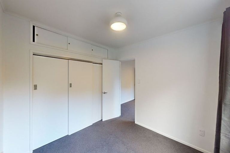 Photo of property in 2/24 Crieff Street, Northland, Wellington, 6012