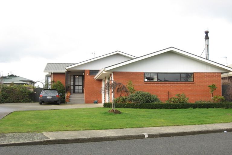 Photo of property in 120 Kildare Drive, Waikiwi, Invercargill, 9810