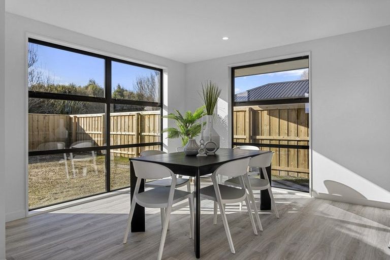 Photo of property in 43 Henshaw Street, Woodend, 7610