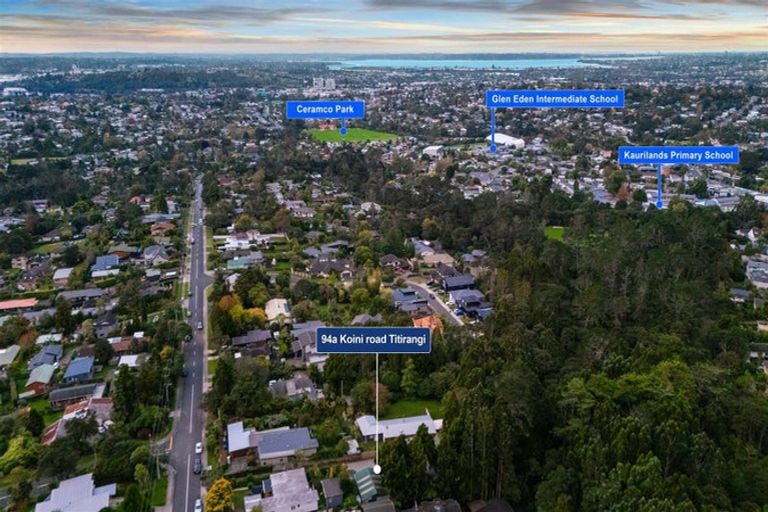 Photo of property in 94a Konini Road, Titirangi, Auckland, 0604