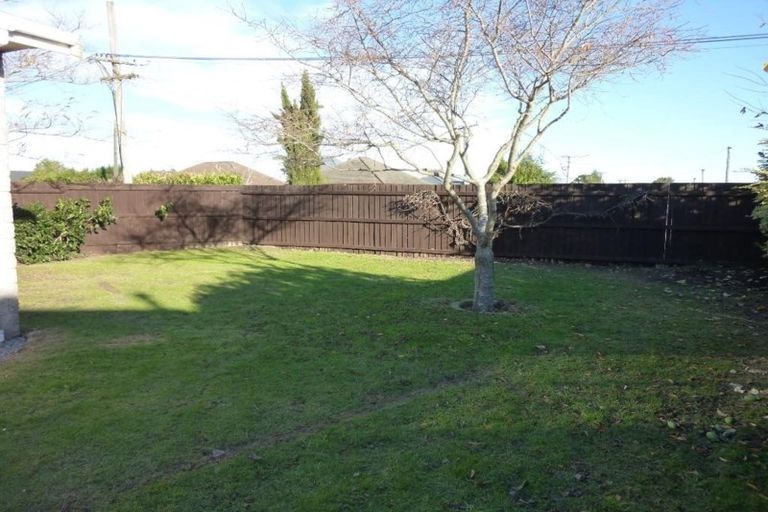 Photo of property in 19 Factory Road, Belfast, Christchurch, 8051