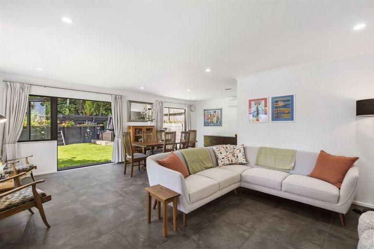 Photo of property in 1/45 Weatherly Road, Torbay, Auckland, 0630