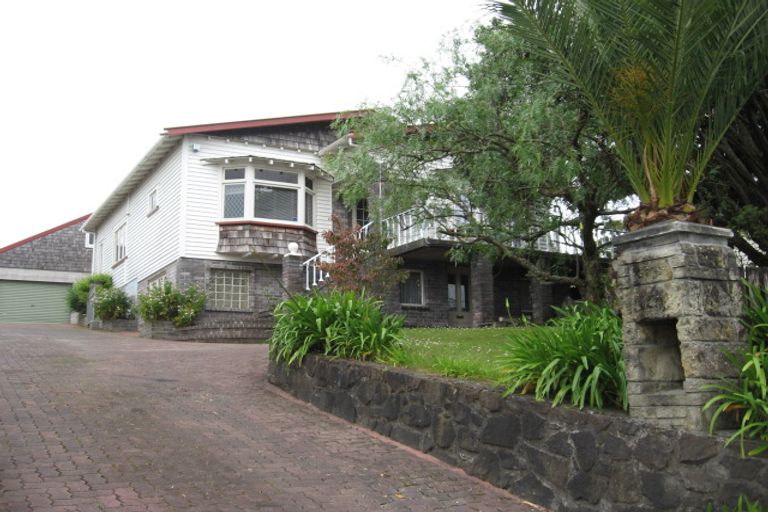 Photo of property in 4124 Great North Road, Glen Eden, Auckland, 0602