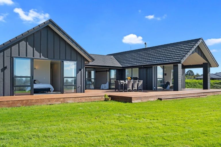 Photo of property in 23 Sarona Park Drive, Omanawa, Tauranga, 3171