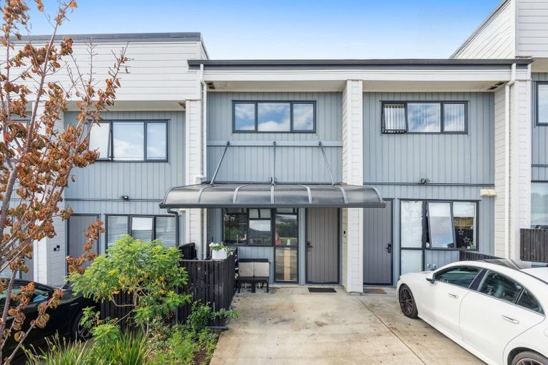 Photo of property in 14 Routhmore Street, Flat Bush, Auckland, 2019
