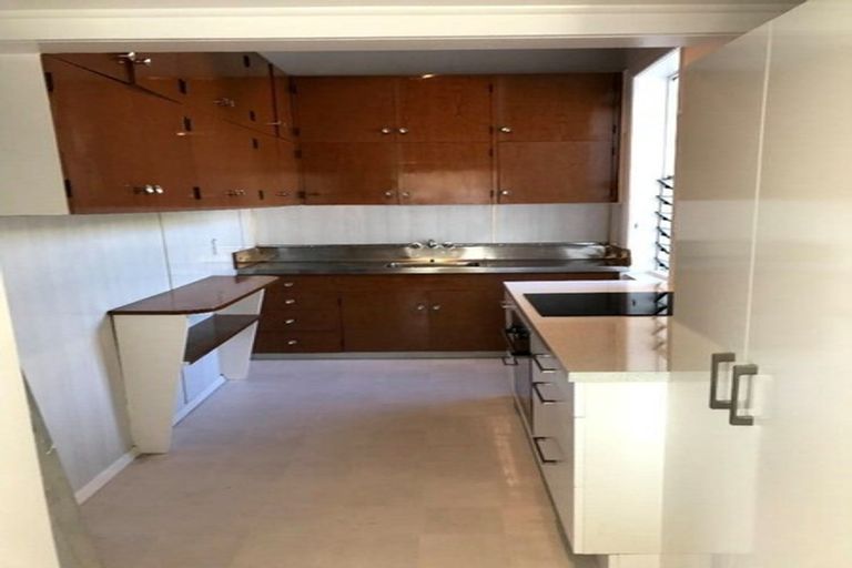 Photo of property in 1/57 Hawker Street, Mount Victoria, Wellington, 6011