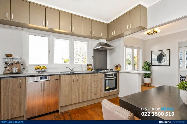 Photo of property in 4039 Great North Road, Glen Eden, Auckland, 0602