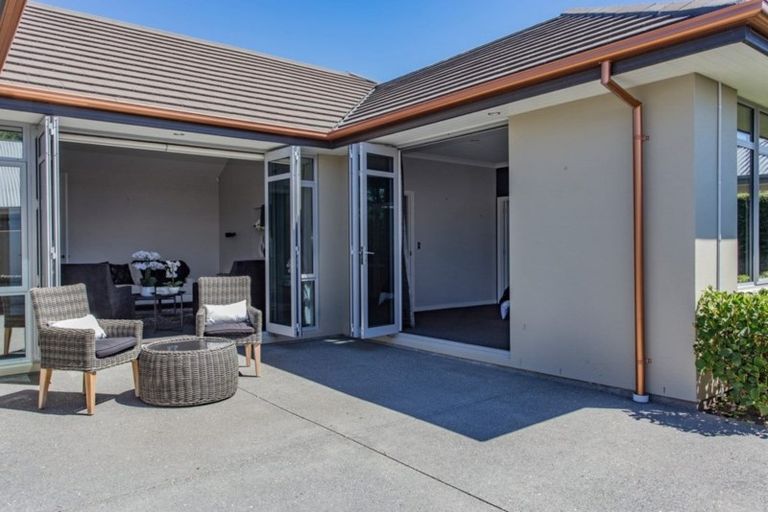Photo of property in 5 Applefield Court, Northwood, Christchurch, 8051