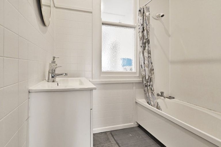 Photo of property in 900 Albert Street, Parkvale, Hastings, 4122
