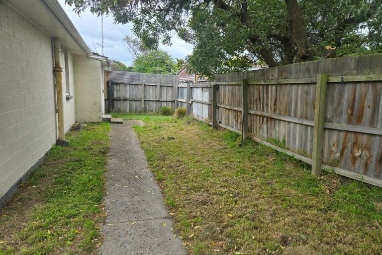 Photo of property in 26a-b Mafeking Street, New Brighton, Christchurch, 8061