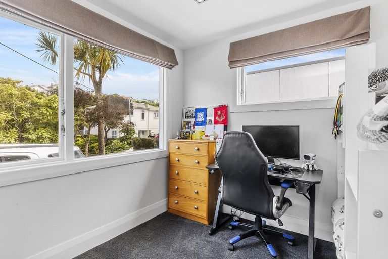 Photo of property in 29 Mana Street, Vogeltown, Wellington, 6021
