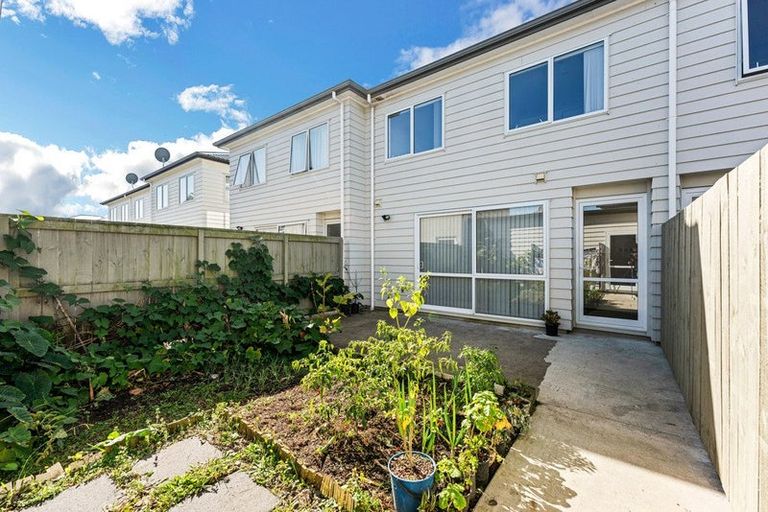 Photo of property in 4 Treestump Road, Takanini, 2112