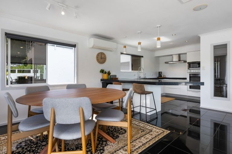 Photo of property in 21a Birdwood Avenue, Moturoa, New Plymouth, 4310