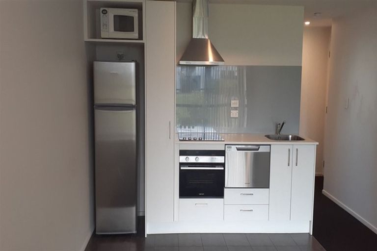 Photo of property in 6/70 Waltham Road, Sydenham, Christchurch, 8023