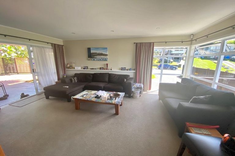 Photo of property in 32 Cotswold Lane, Mount Wellington, Auckland, 1060