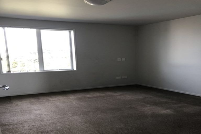 Photo of property in 56 Haven Drive, East Tamaki, Auckland, 2013