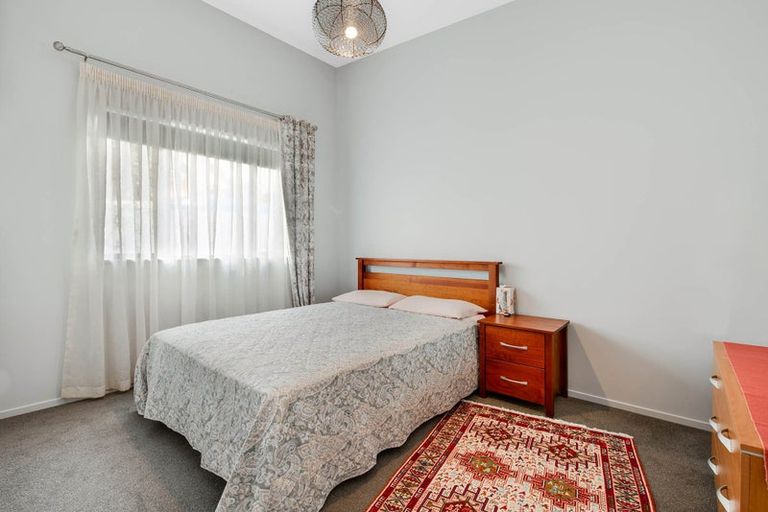 Photo of property in 19 Te Kauri Place, Helensville, 0800