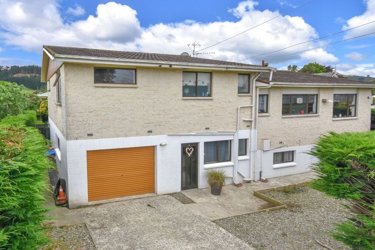 Photo of property in 20 Lynas Street, Outram, 9019