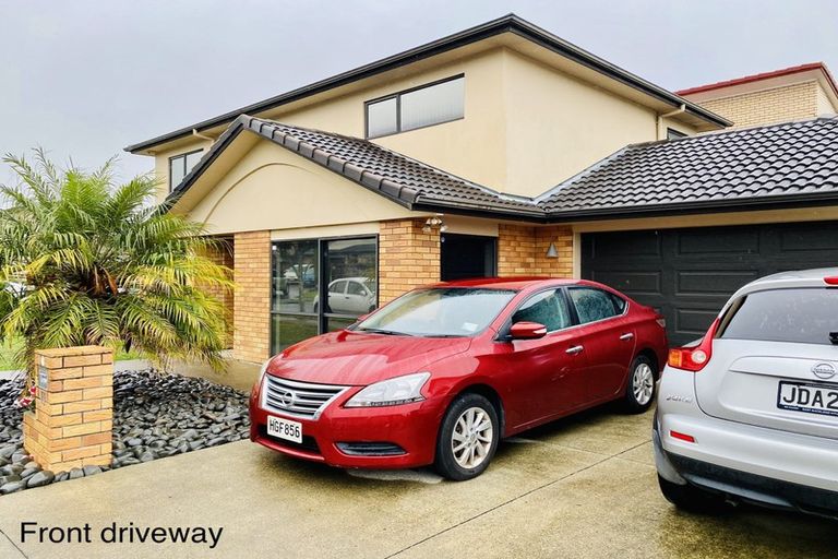 Photo of property in 11 Heidi Crescent, Flat Bush, Auckland, 2016