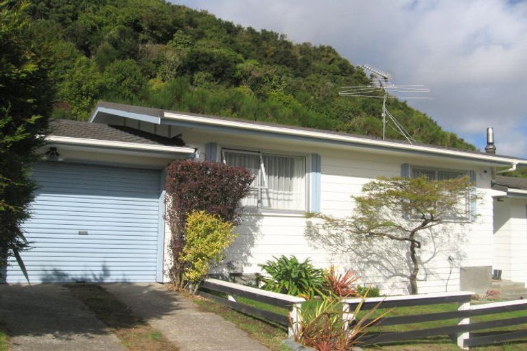 Photo of property in 83 Hazlewood Avenue, Karori, Wellington, 6012
