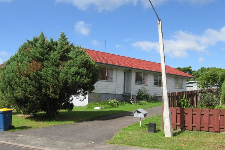Photo of property in 15 Penfold Place, Henderson, Auckland, 0610
