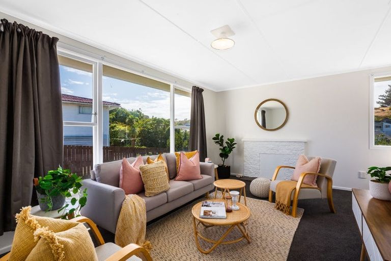 Photo of property in 12 Paenui Street, Titahi Bay, Porirua, 5022