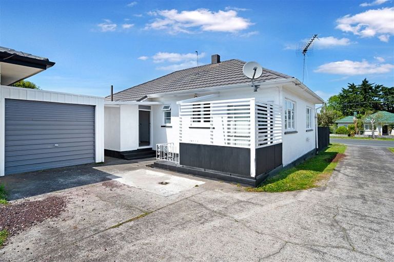 Photo of property in 1/5 Hill Road, Papatoetoe, Auckland, 2025