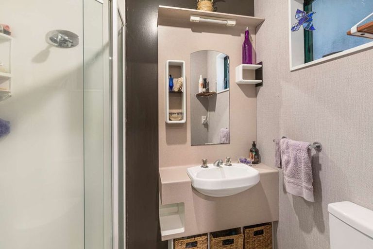 Photo of property in 1 Strachan Way, Highbury, Palmerston North, 4412