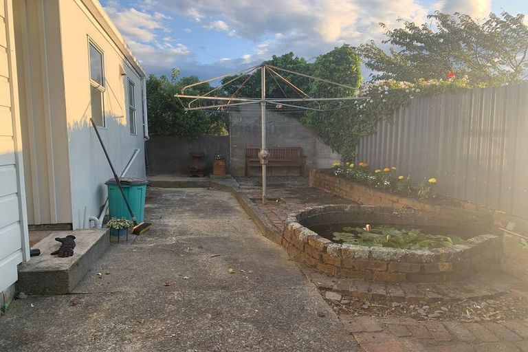 Photo of property in 7 Randwick Road, Northland, Wellington, 6012